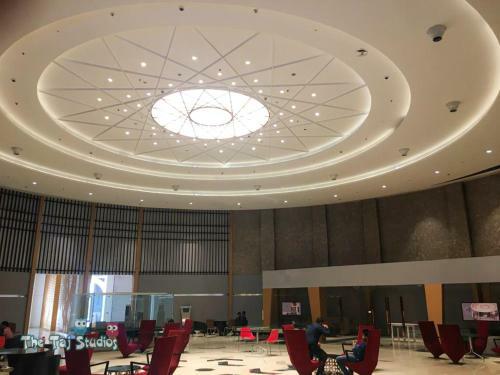City Center ? Luxuries Studio Apartment In Mall - By Taj Studios