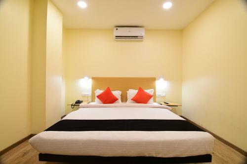 Hotel Ambika Grand