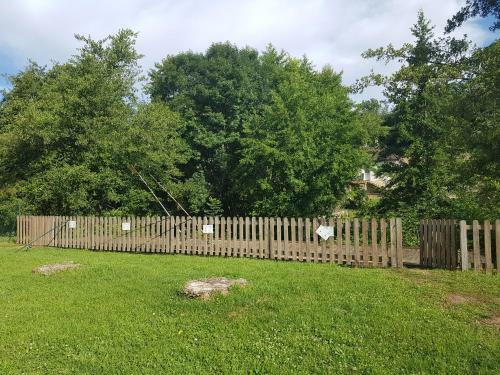 Camping Les Roulottes Du Bazois