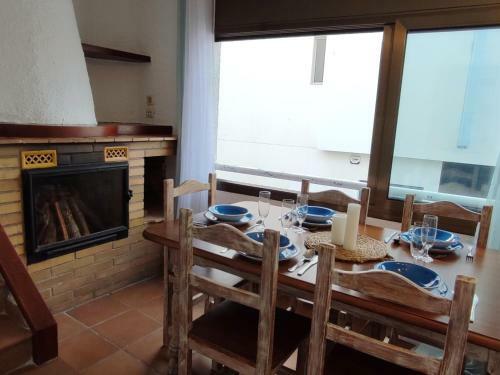332 House In Llan��