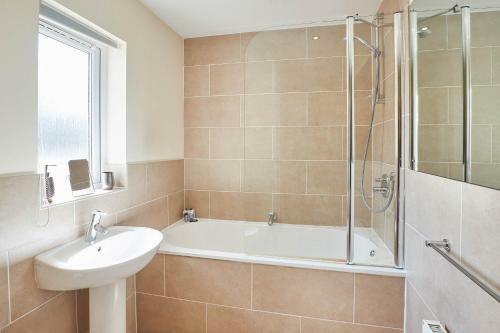 Host & Stay - Farrers View