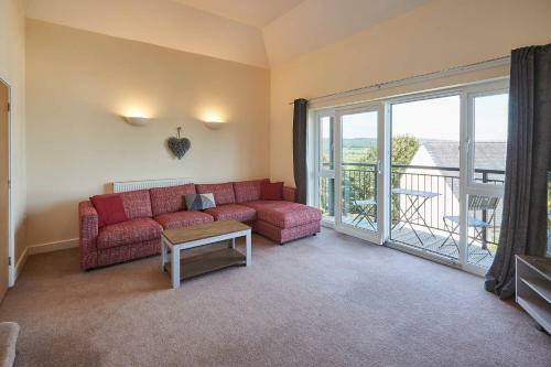 Host & Stay - Farrers View