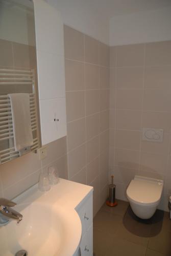 Hostal Guesthouse Les Tilleuls