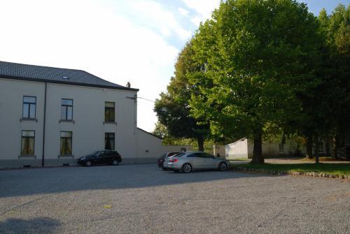 Hostal Guesthouse Les Tilleuls