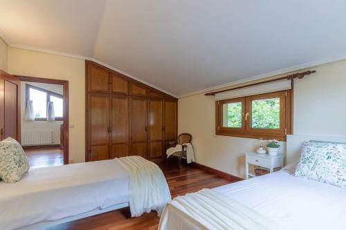 Caser�o Entre Bilbao Y Urdaibai
