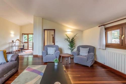 Caser�o Entre Bilbao Y Urdaibai