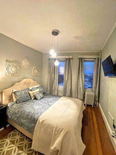 Apartamento Sun-filled Top Floor 1bed W/ City Views