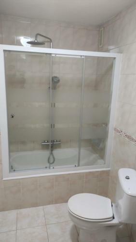Apartamento Piso Amplio Y Luminoso Cerca De La Playa..!!