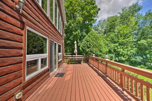 Spacious Frazee Home With Direct Lake Access!