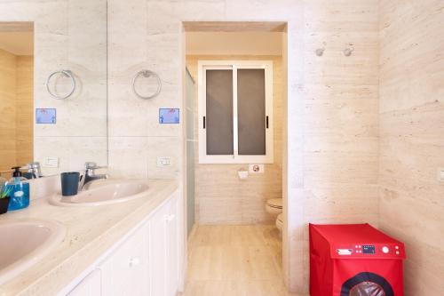 Home2book Stunning House San Andr�s, Private Pool