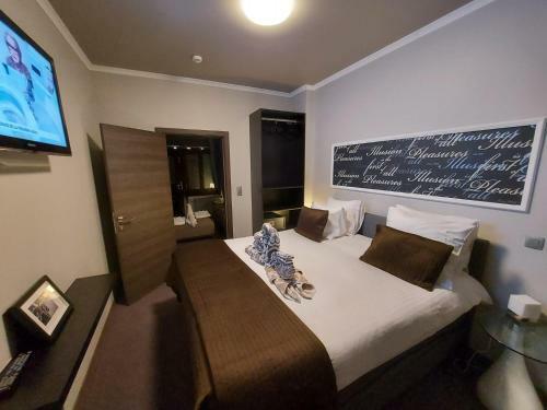 Suite & City Apartments