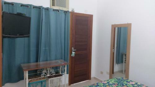 Posada Pousada Villa Virg�nia Guaruj�
