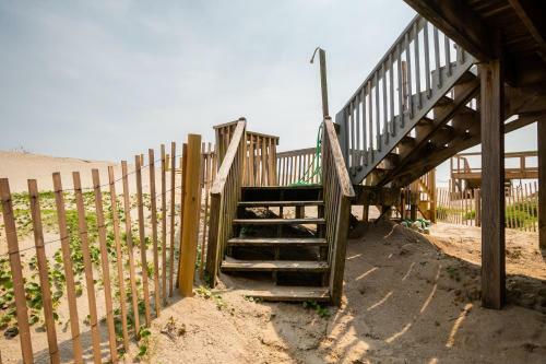 Boardwalk By Oak Island Accommodations