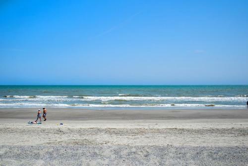 A Pirate's Paradise By Oak Island Accommodations