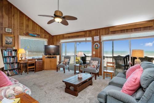A Pirate's Paradise By Oak Island Accommodations