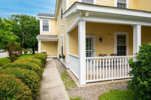 Marina 1 By Oak Island Accommodations