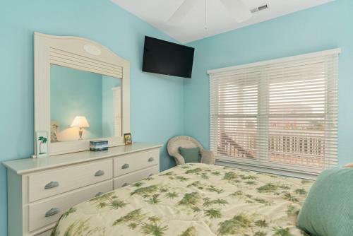The Surf Shack By Oak Island Accommodations