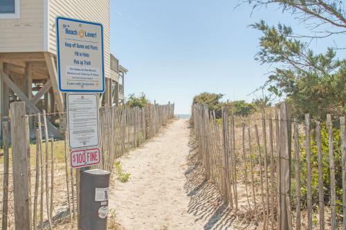 Southern Horizons By Oak Island Accommodations