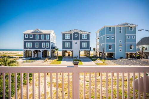 See The Sea By Oak Island Accommodations