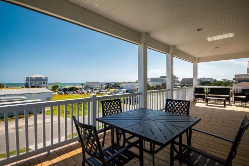 Sweet Sunshine By Oak Island Accommodations