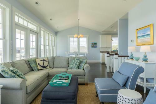 Kiki Hut By Oak Island Accommodations
