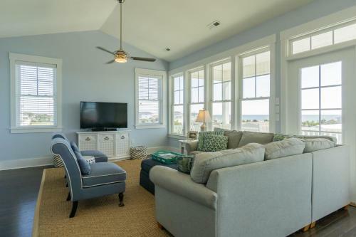 Kiki Hut By Oak Island Accommodations