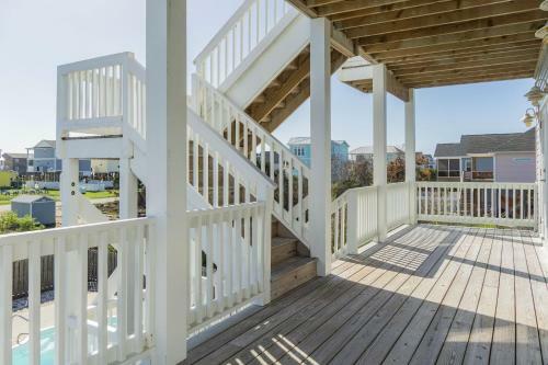 Kiki Hut By Oak Island Accommodations