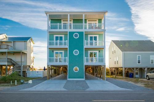 The Sandcastle By Oak Island Accommodations
