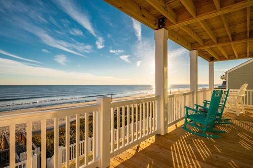 The Sandcastle By Oak Island Accommodations