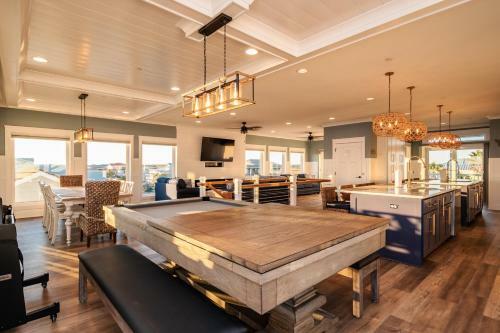 The Sandcastle By Oak Island Accommodations