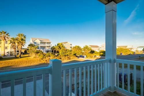 The Sandcastle By Oak Island Accommodations