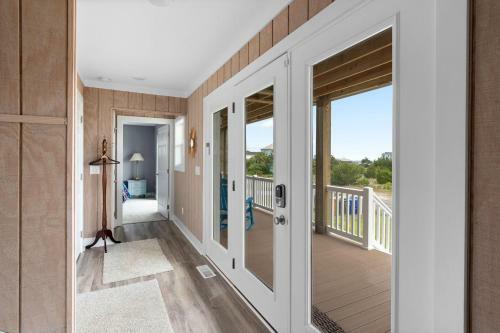 Kings Lynn Inn By Oak Island Accommodations