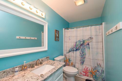 Island Hideaway By Oak Island Accommodations
