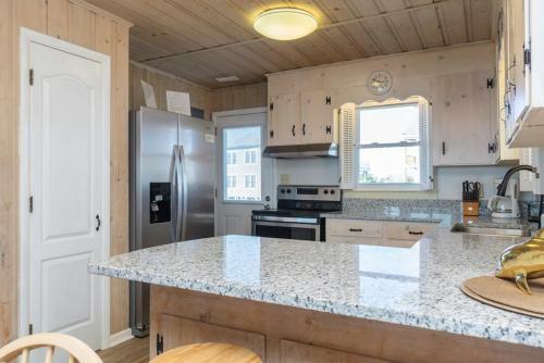 Sea And Stars By Oak Island Accommodations