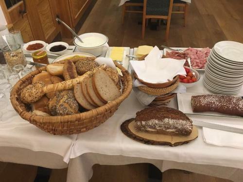 Hostal Gasthof Waldschenke