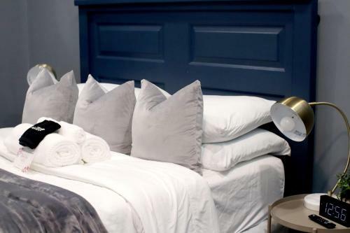 Apartamento The Cozy Getaway *private Backyard*