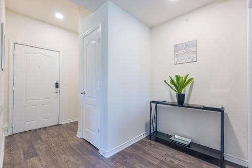 Apartamento Upscale Retreat-heart Of Austin, Soco District!