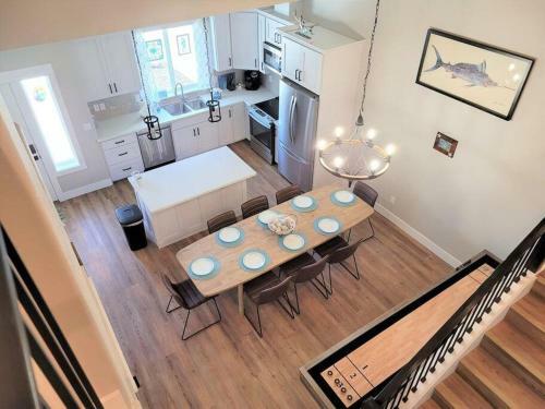 Octopus Lair, Walk To Beach, A/c, Shuffleboard, Dogsok