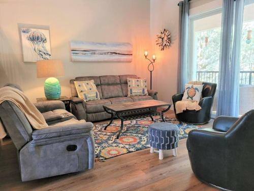 Octopus Lair, Walk To Beach, A/c, Shuffleboard, Dogsok