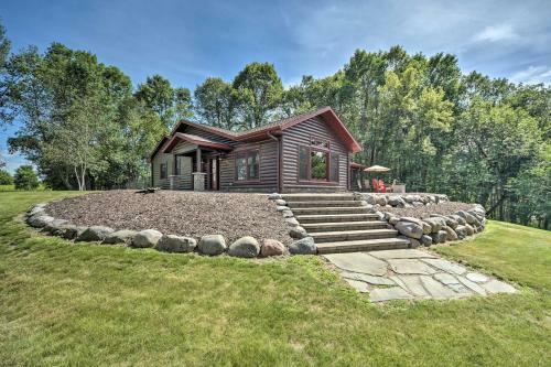 Unique 3-building Home With Gorgeous Lake Views