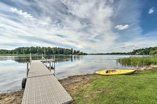 Unique 3-building Home With Gorgeous Lake Views