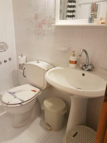 Haraki Sunrise Apartments