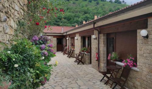 Hotel Arenas De Cabrales- Apartamentos