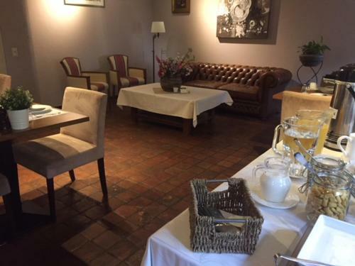 Hotel Adelaar