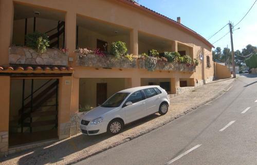 Lets Holidays Sea Views Apartment In Sa Gabarra