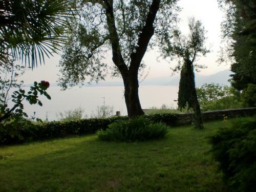Apartamento Casa Elegante E Panoramica Sul Lago Di Garda