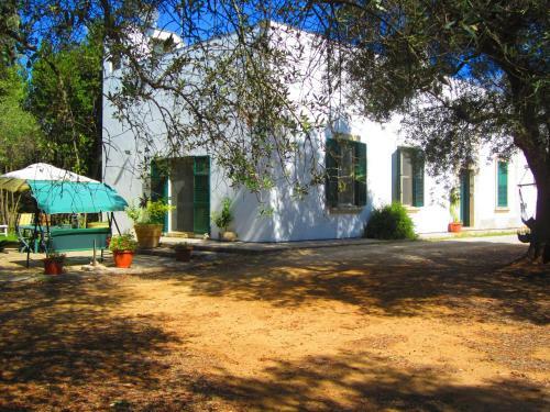 Lardari Country House