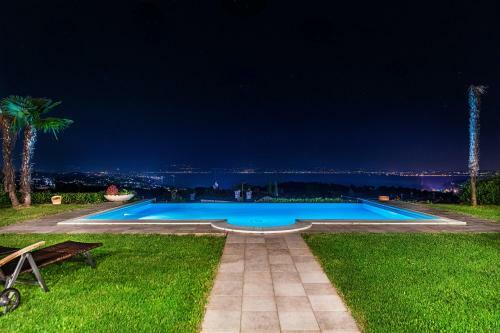 Villa Perla Con Piscina By Wonderful Italy