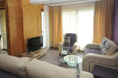 "lux Apartmani M-mili?"
