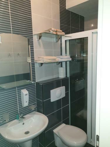 "lux Apartmani M-mili?"